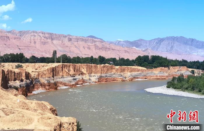 圖為黃河河曲?！埡ｖ?攝