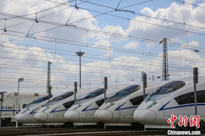 哈鐵管轄高鐵動車組。　哈鐵提供