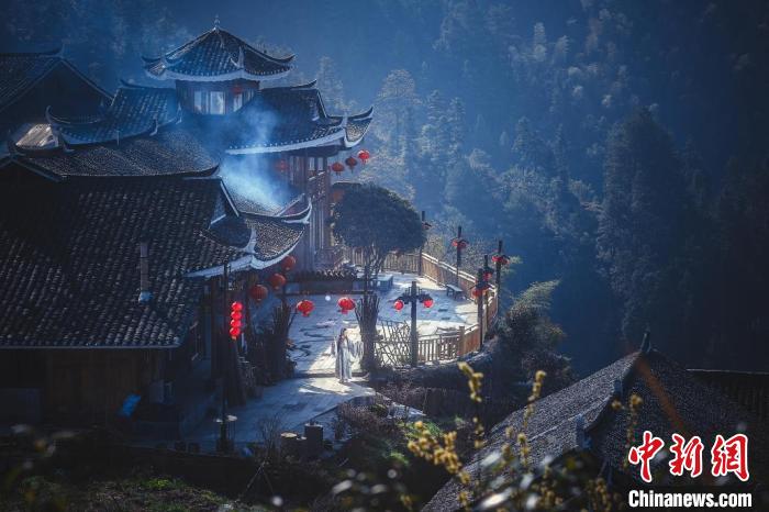 藏于溆浦雁鵝界的古村落?！∷巫娲?攝