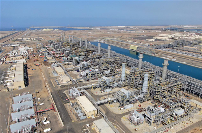 圖為無人機拍攝的吉贊燃機聯(lián)合循環(huán)電站。山東電建供圖