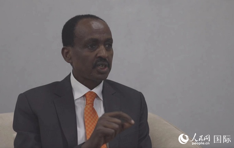 特肖梅·托加接受人民網(wǎng)專(zhuān)訪。人民網(wǎng)記者 劉寧攝