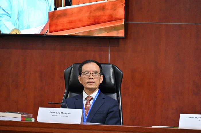 浙江師范大學(xué)非洲研究院院長劉鴻武作會(huì)議總結(jié)。浙江師范大學(xué)非洲研究院供圖