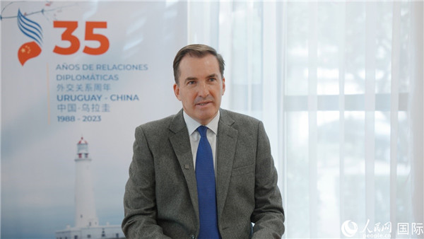 烏拉圭駐華大使費爾南多·盧格里斯接受人民網(wǎng)專訪。 人民網(wǎng)記者 張若涵攝