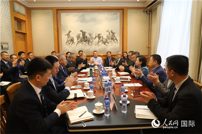 3.2023年10月30日，中國(guó)駐蒙使館座談會(huì)現(xiàn)場(chǎng)。人民網(wǎng)記者 霍文攝