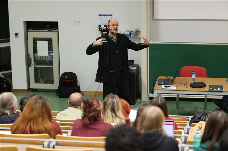 圖為講座現(xiàn)場(chǎng)。布魯塞爾中國(guó)文化中心供圖