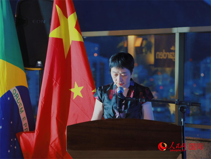 中國(guó)駐里約熱內(nèi)盧總領(lǐng)事田敏發(fā)表致辭。人民網(wǎng)記者 宋亦然攝