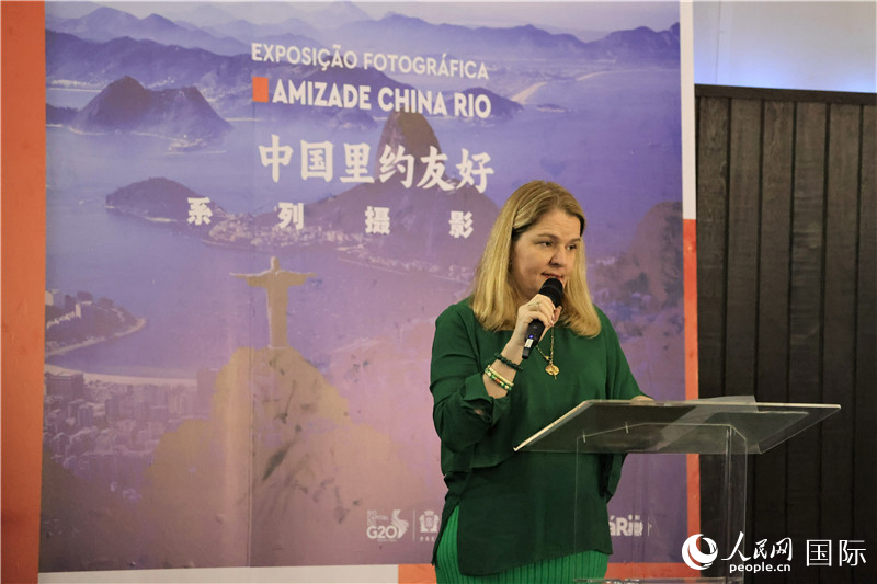 巴西中國(guó)創(chuàng)新經(jīng)濟(jì)研究院主席克勞迪婭·亞努齊在活動(dòng)中致辭。人民網(wǎng)記者 時(shí)元皓攝