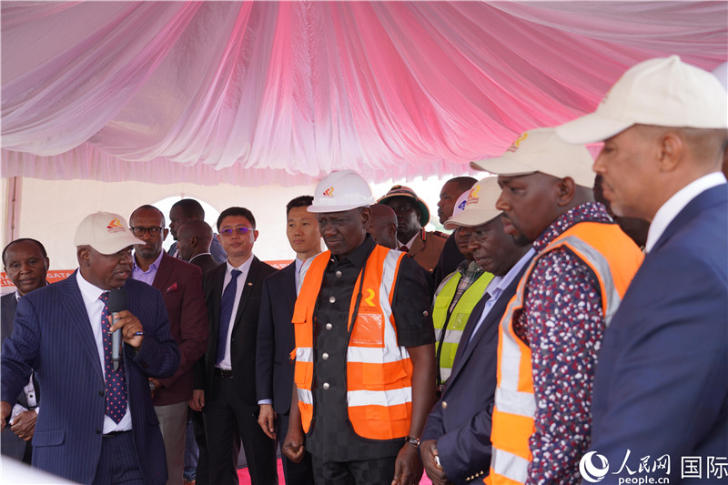 開工儀式現(xiàn)場。人民網(wǎng)記者 黃煒鑫攝