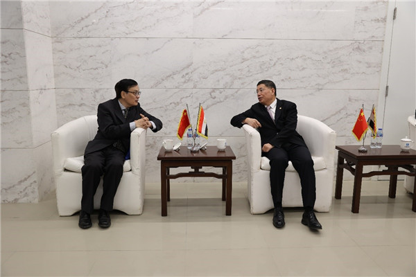 李永明同埃及趙劉慶公參會談交流。主辦方供圖