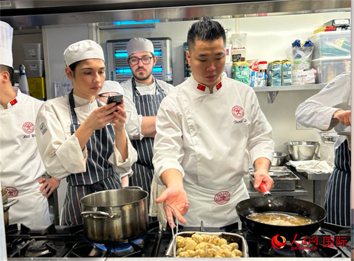 活動現(xiàn)場 。于果攝