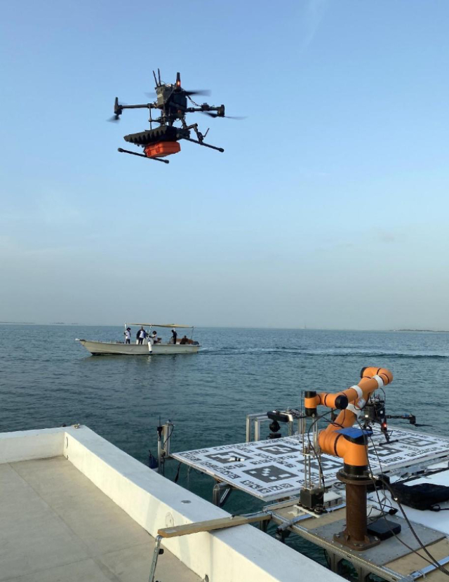 圖為飛鷹隊在比賽中。北京理工大學(xué)供圖