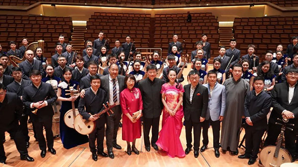“”天地永樂·中國節(jié)“”音樂會演出人員合影。中國駐德國大使館供圖