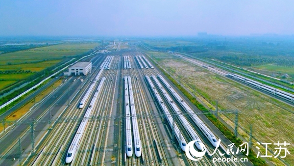 南京動(dòng)車段南通動(dòng)車所。人民網(wǎng)記者 王繼亮攝