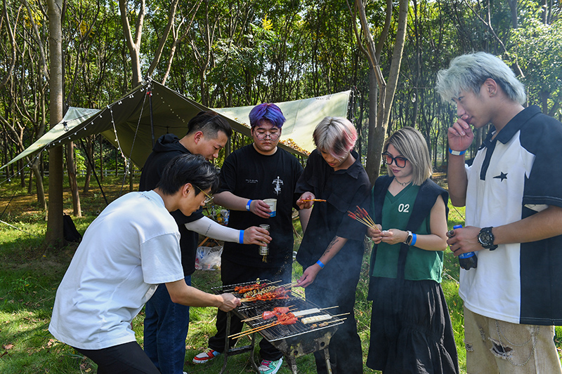 從馬達(dá)加斯加到肥東，楊晉打理的雨悅山房深受年輕人的喜愛。吳芳攝