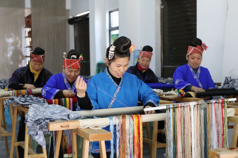 牢牢守住不發(fā)生規(guī)模性返貧致貧底線(xiàn)——西部脫貧地區(qū)“5年過(guò)渡期”一線(xiàn)觀(guān)察