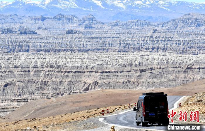 4月5日，西藏阿里札達(dá)土林。　李林 攝