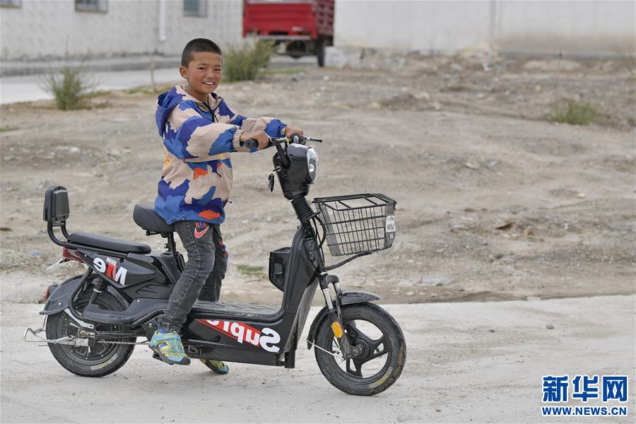 (脫貧攻堅)(5)西藏當(dāng)雄:易地搬遷群眾奔小康