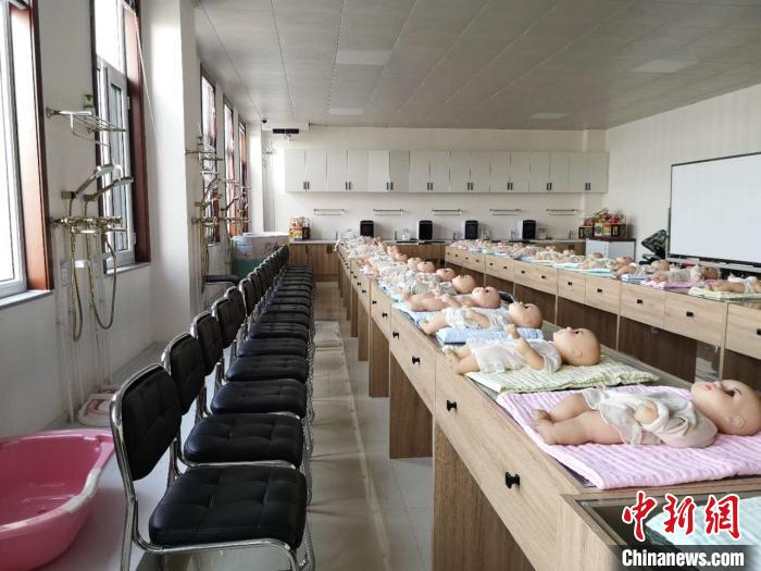 由人社部重點幫扶打造的“天鎮(zhèn)保姆”，已成為全國知名的勞務輸出品牌?！》尔惙?攝