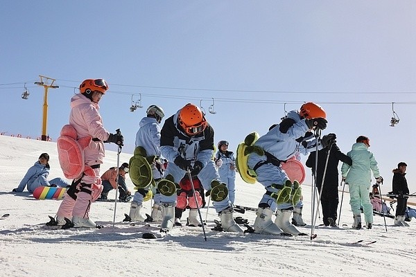全球媒體聚焦 | 美國媒體：春節(jié)消費熱潮預(yù)示中國進入消費新時代