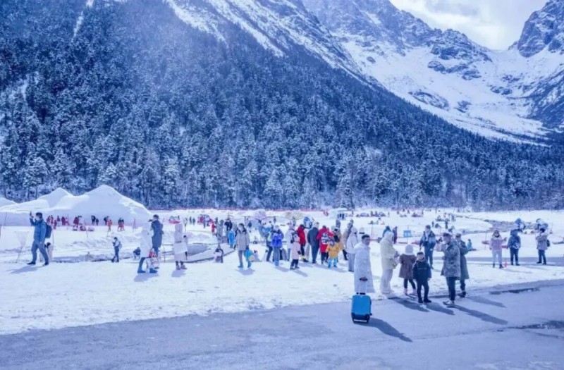 太子嶺滑雪場(chǎng)。阿壩州文廣旅局供圖