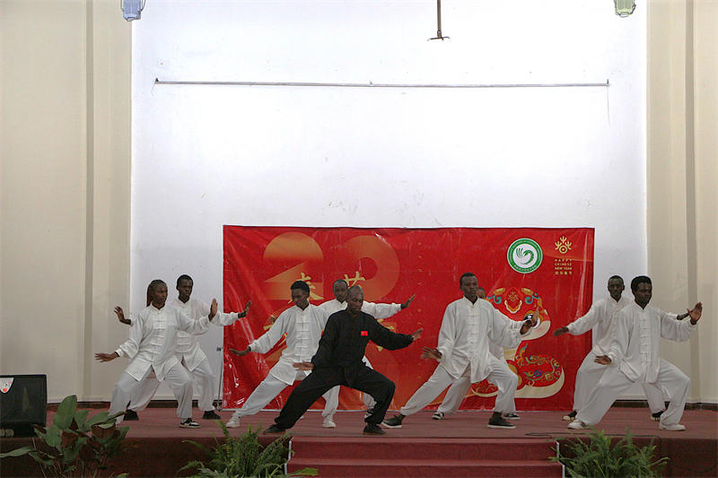 卡巴拉克大學(xué)春節(jié)體驗(yàn)活動(dòng)。埃格頓大學(xué)孔子學(xué)院供圖