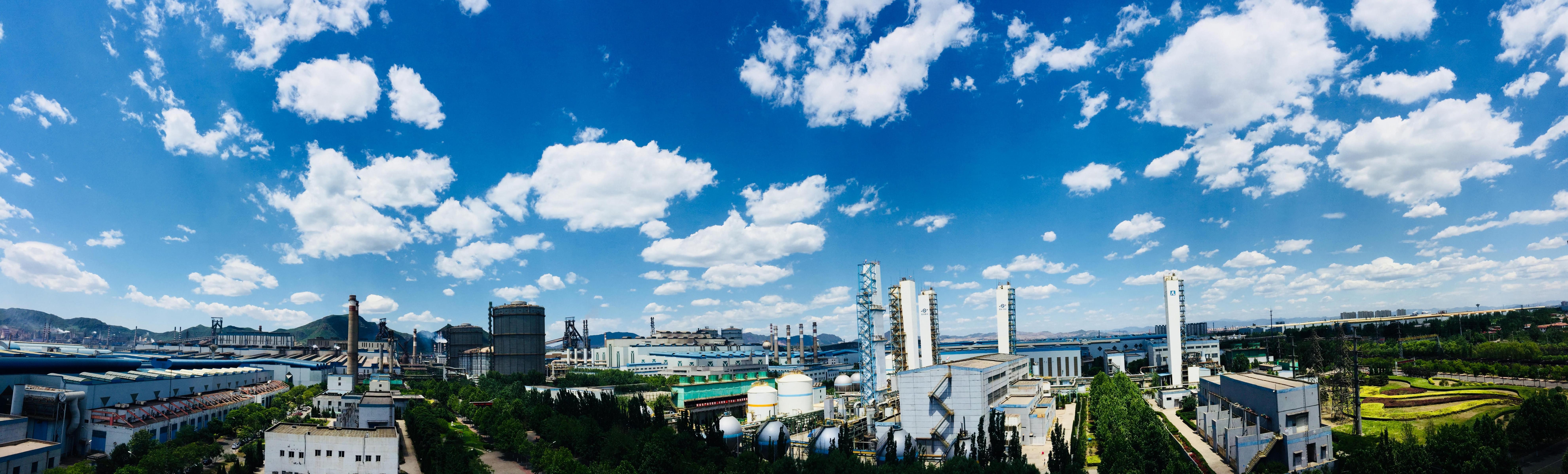 首鋼股份公司遷安鋼鐵公司。尹小龍攝