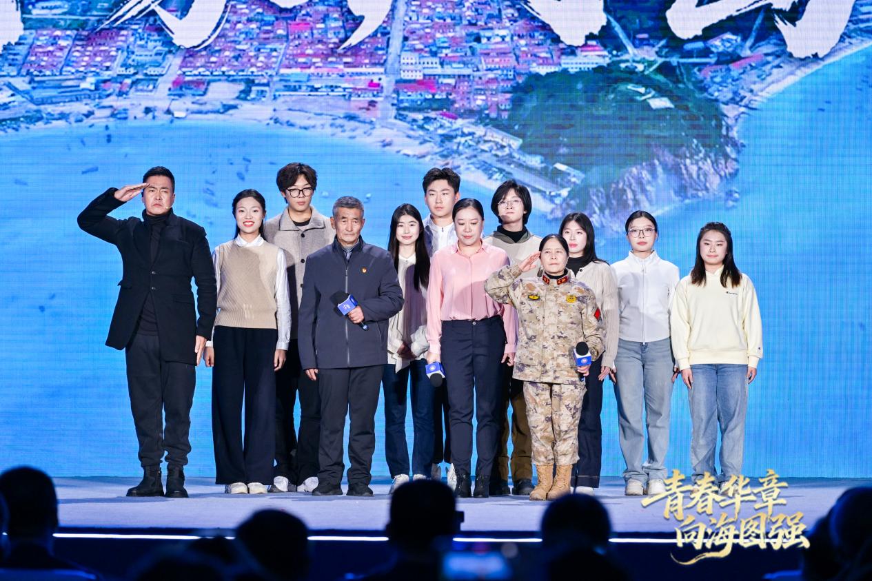 那志東、王仕花、王加輝、秦芳共同講述“平凡中的堅(jiān)守”。主辦方供圖