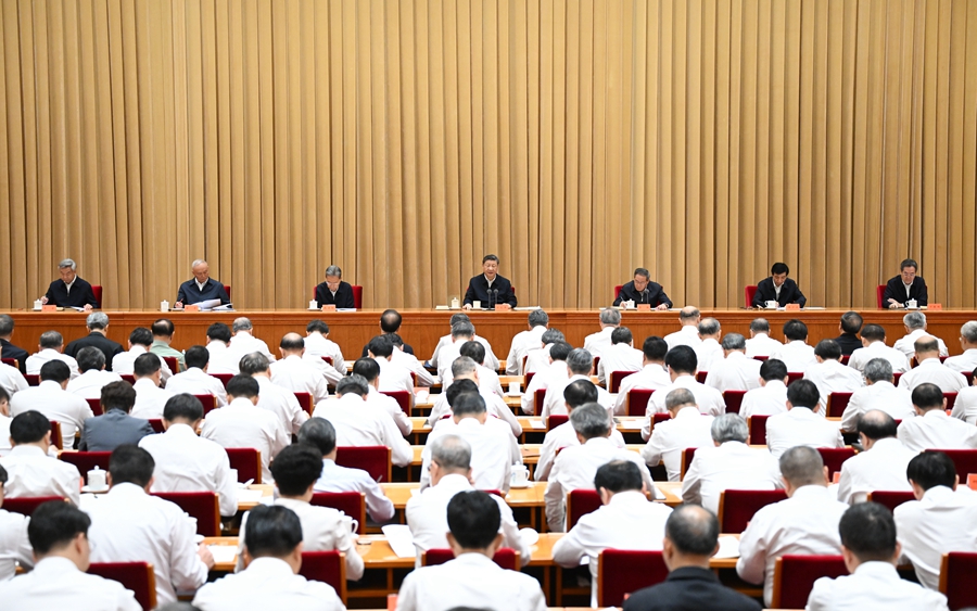 7月14日至15日，中央城市工作會(huì)議在北京舉行。中共中央總書記、國(guó)家主席、中央軍委主席習(xí)近平出席會(huì)議并發(fā)表重要講話。中共中央政治局常委李強(qiáng)、趙樂(lè)際、王滬寧、蔡奇、丁薛祥、李希出席會(huì)議。