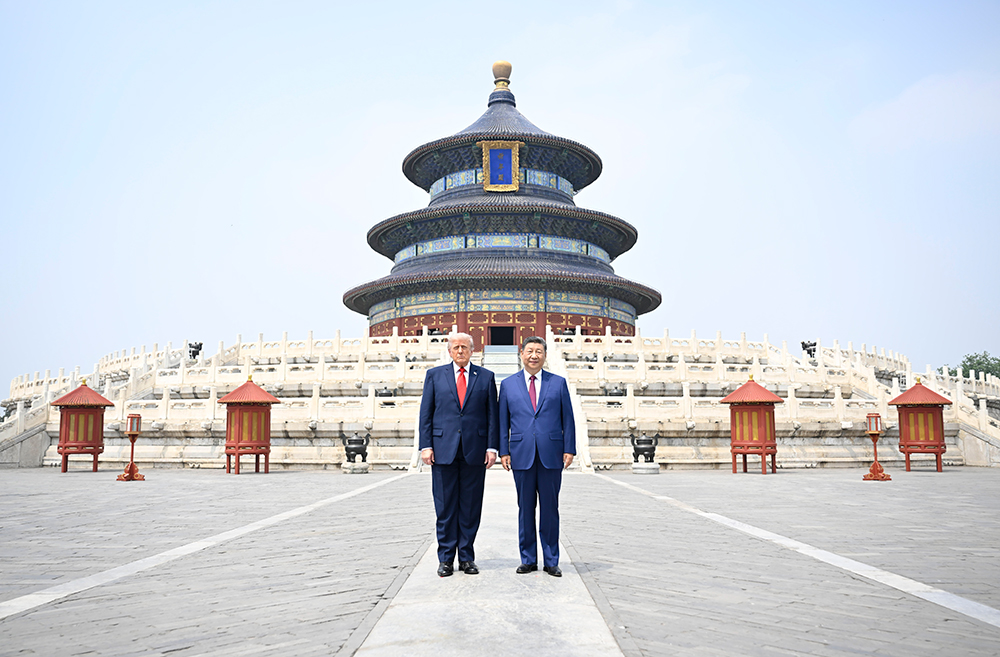 5月14日，國家主席習(xí)近平同來華進(jìn)行國事訪問的美國總統(tǒng)特朗普參觀天壇。兩國元首在祈年殿廣場合影。