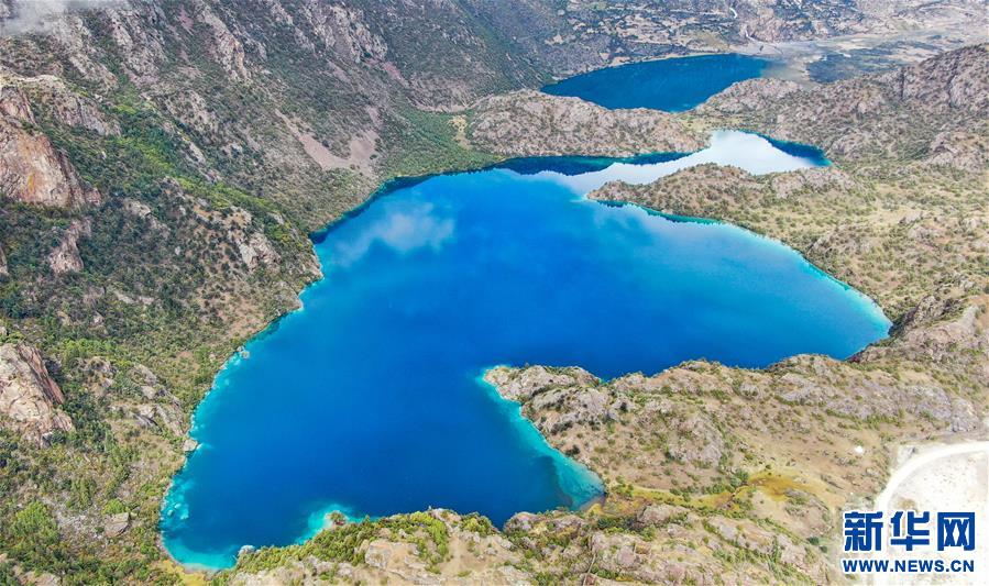 (新華視界)(1)夢幻“三色湖”