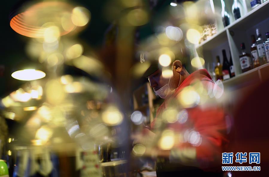 (玉樹(shù)抗震救災(zāi)10周年·圖片故事)(9)才仁俄賽與他的“JoSai Pub”