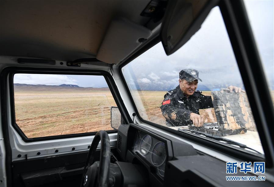 （圖文互動）（2）記者手記：可可西里，“挪”向“藏羚羊大產房”的14個半小時