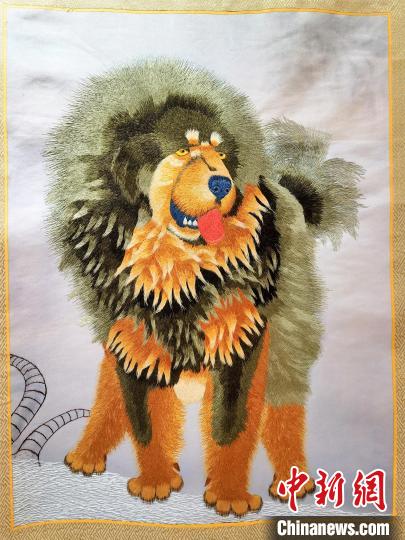 圖為藏繡作品?！∑钤鲚?攝