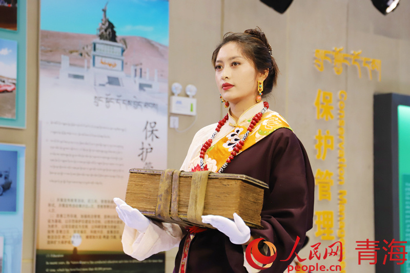 藏品展示。人民網(wǎng) 楊啟紅攝