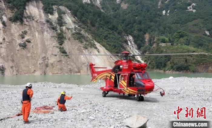 四川瀘定6.8級地震:受損的110千伏輸電線路轉入災后重建