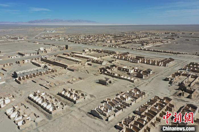 航拍青海省海西蒙古族藏族自治州茫崖市冷湖石油工業(yè)遺址保護區(qū)?！●R銘言 攝