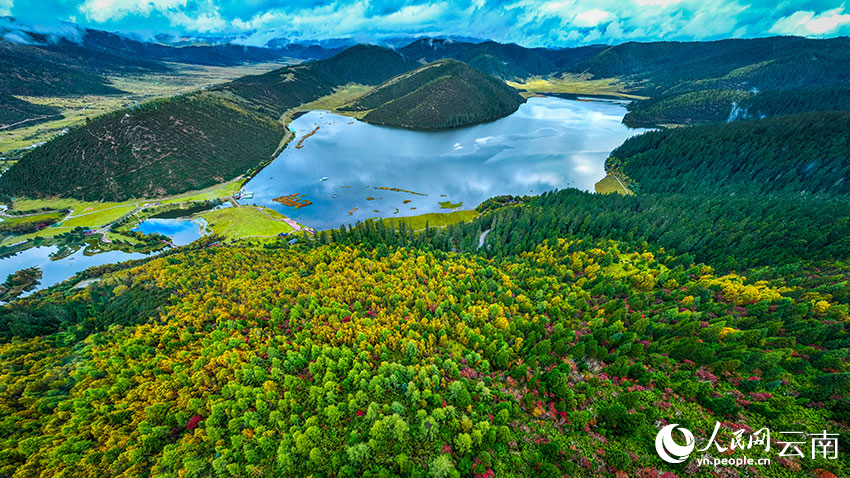秋日普達措。格瑪攝