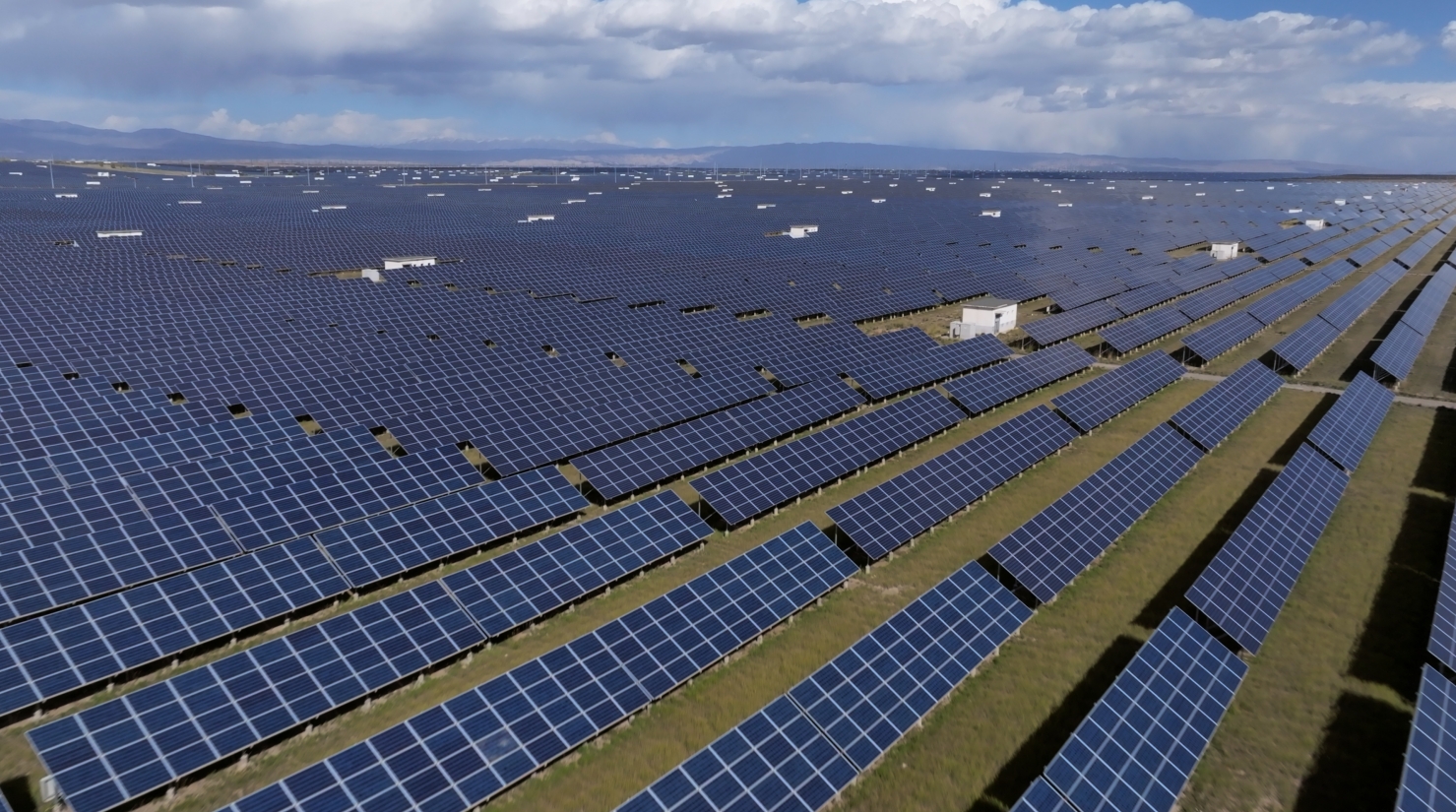 塔拉灘光伏產(chǎn)業(yè)園區(qū)。黃河公司供圖