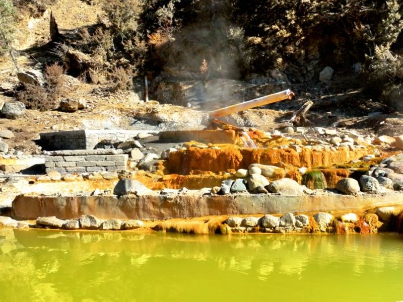 銀恩七星溝溫泉。道孚縣融媒體中心供圖