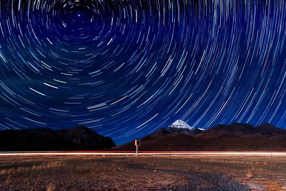 星垂平野闊。貢覺群培攝