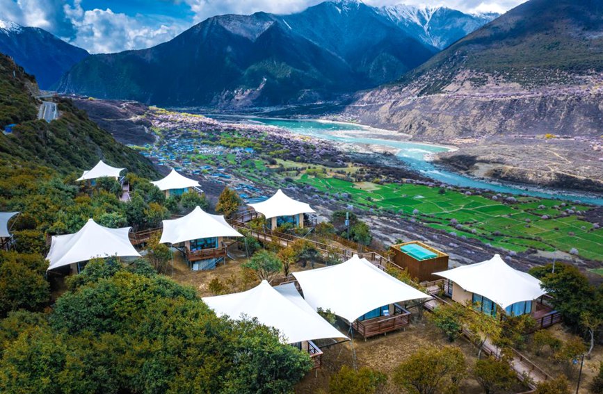 依托桃花資源，打造文旅產(chǎn)業(yè)。 張靜攝