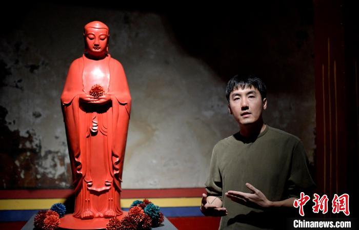 蔣晟首次西藏個展“八萬四千年”在拉薩吉本崗藝術中心開幕