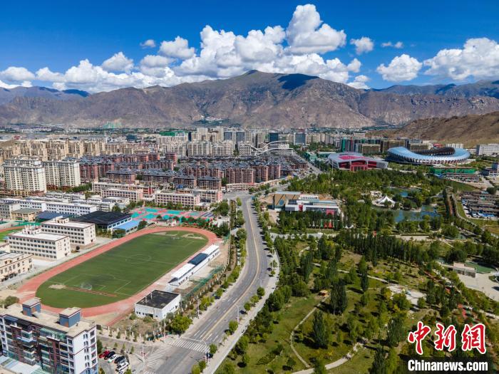 圖為俯瞰拉薩城。資料圖 江飛波 攝