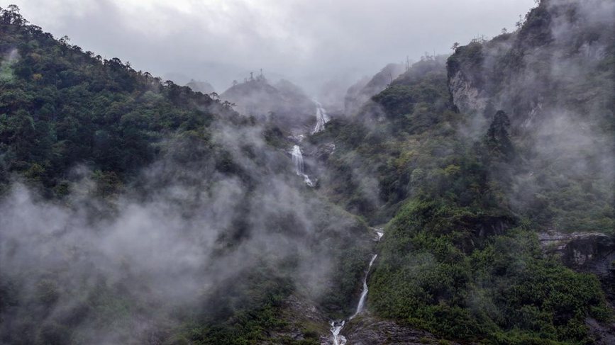 秋日里的墨脫云海。張澤坤攝