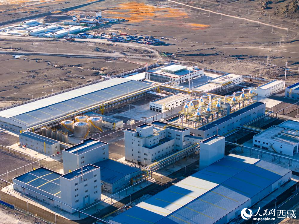 西藏扎布耶鹽湖綠色綜合開發(fā)利用萬噸電池級碳酸鋰項目。