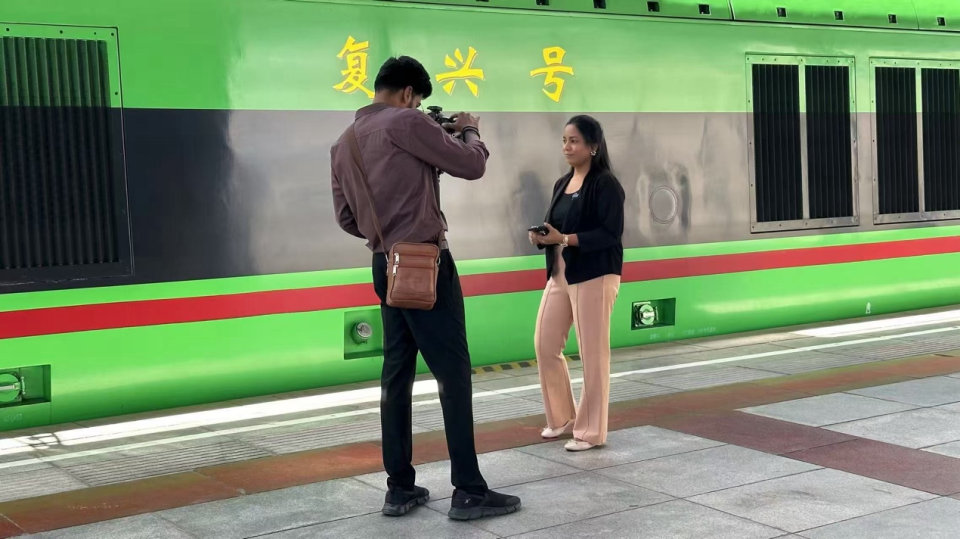 “中國在保護(hù)自然環(huán)境的同時實現(xiàn)了高度現(xiàn)代化！” ——多國記者眼中的現(xiàn)代西藏_fororder_圖片4