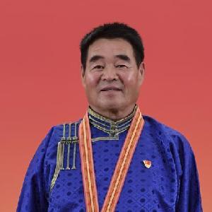 （奮斗百年路　啟航新征程·“七一勛章”獲得者·圖文互動(dòng)）（2）“草原之子”廷·巴特爾：讓草原綠起來(lái)，幫牧民富起來(lái)