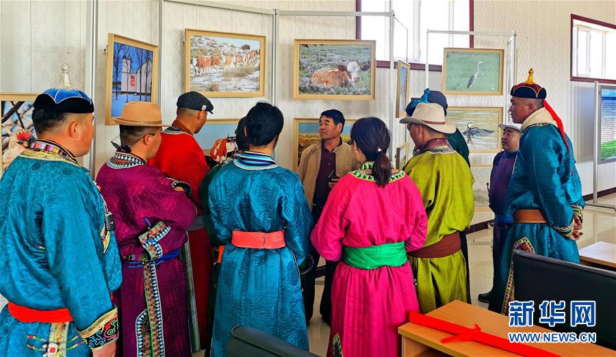 （奮斗百年路　啟航新征程·“七一勛章”獲得者·圖文互動(dòng)）（3）“草原之子”廷·巴特爾：讓草原綠起來(lái)，幫牧民富起來(lái)