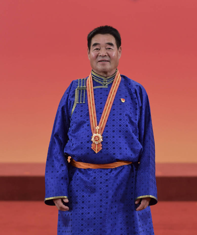 有聲手賬丨【我是一線黨代表 】廷·巴特爾：“四點(diǎn)平衡”建設(shè)美麗富饒新牧區(qū)