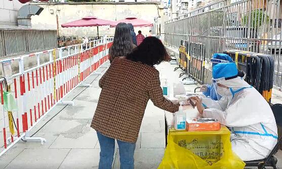 【奮斗者正青春】“高考結(jié)束后和媽媽并肩作戰(zhàn)”